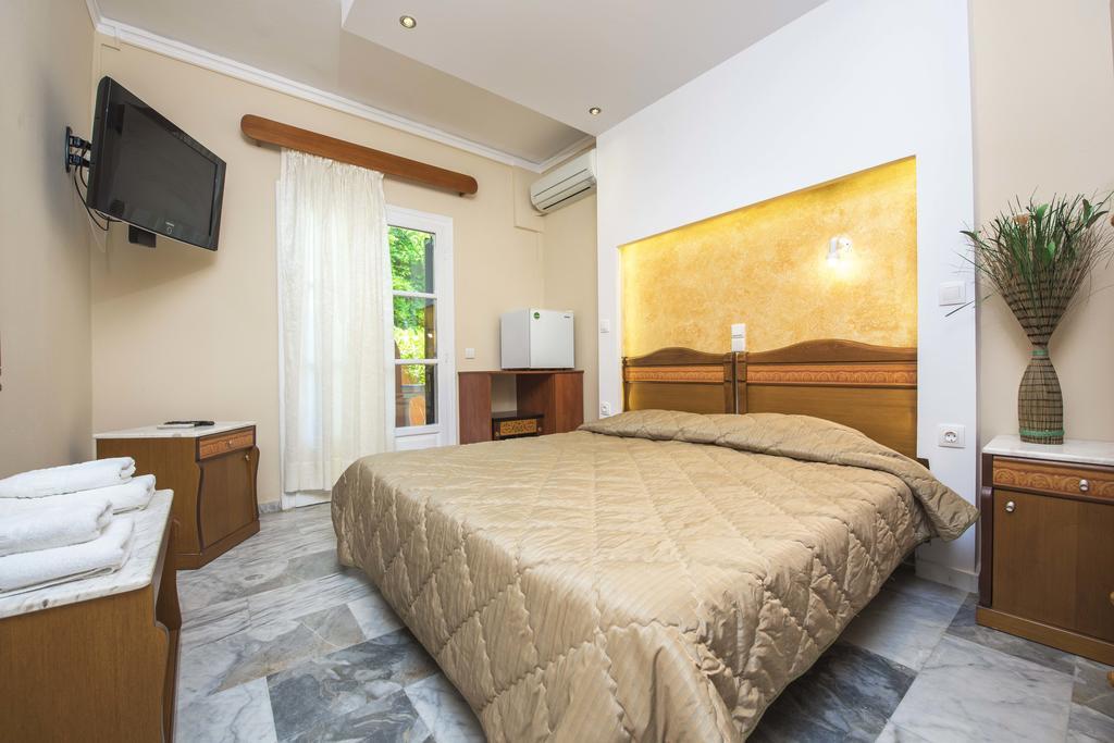Aparthotel Mouse Island Perama  Zimmer foto