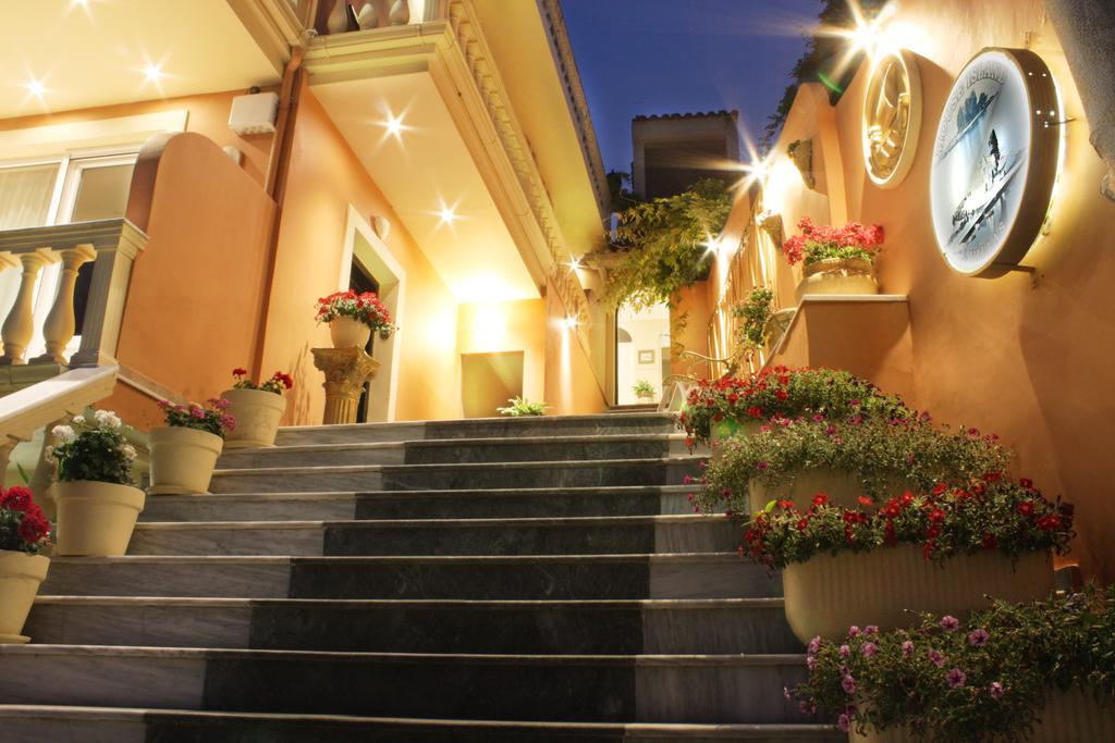 Aparthotel Mouse Island Perama  Exterior foto