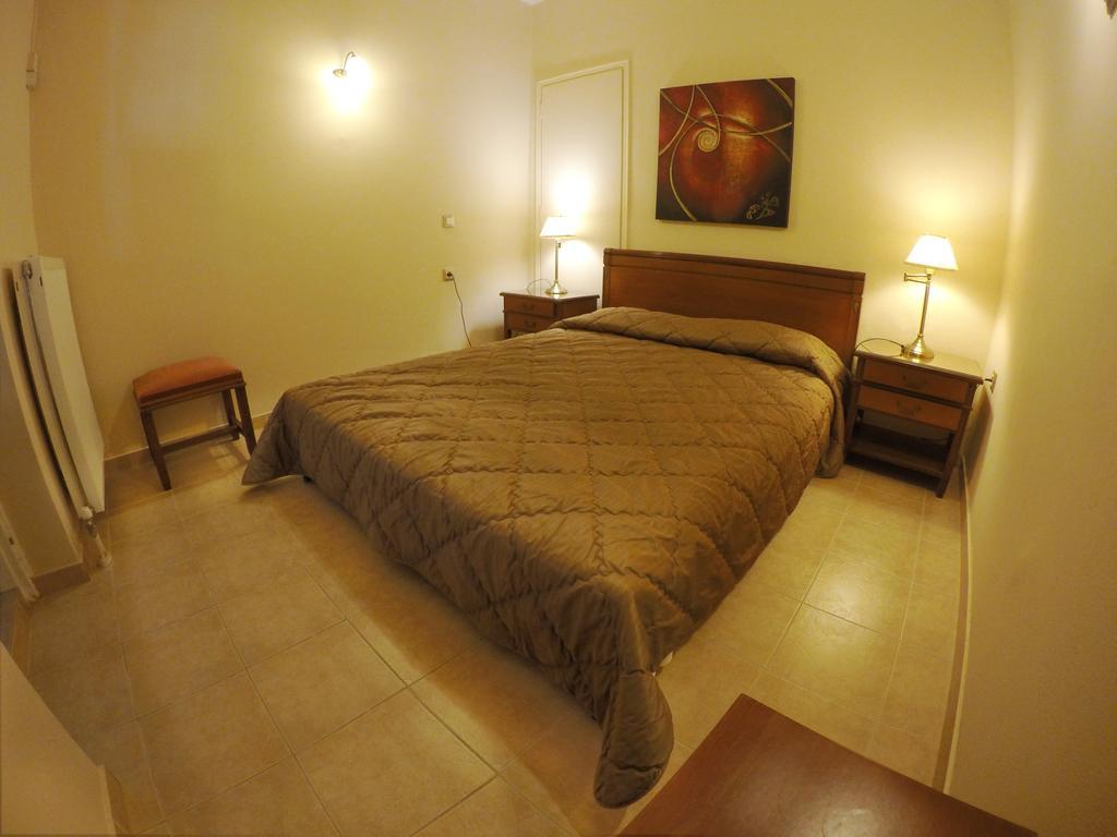 Aparthotel Mouse Island Perama  Exterior foto
